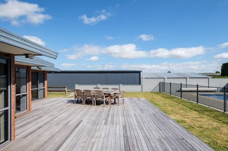 Photo of property in 18 Jackson Road, Waerengaahika, Gisborne, 4071