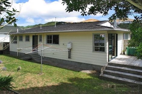 Photo of property in 16 Stonefield Place, Johnsonville, Wellington, 6037