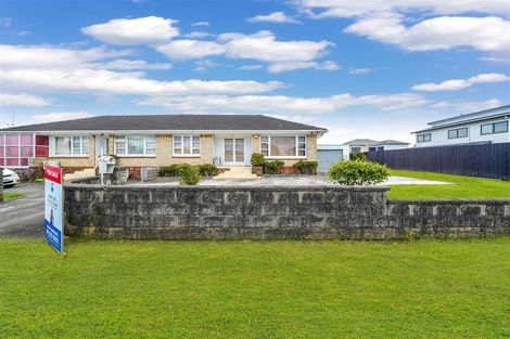 Photo of property in 2/116 Wallace Road, Papatoetoe, Auckland, 2025