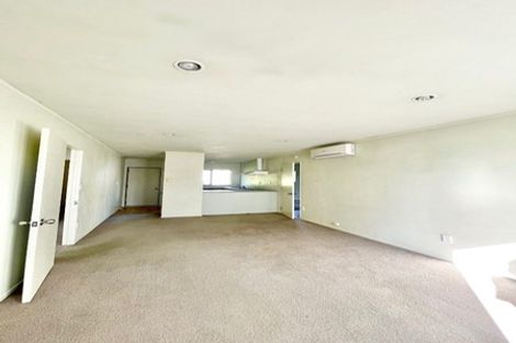 Photo of property in 1/12 Blueridge Close, Sunnyvale, Auckland, 0612