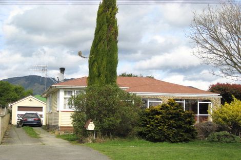 Photo of property in 6 Grand Street, Shannon, 4821