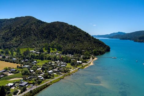 Photo of property in 5a Lady Cobham Grove, Anakiwa, Linkwater, 7281