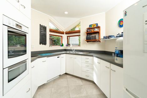 Photo of property in 6a Joll Street, Karori, Wellington, 6012