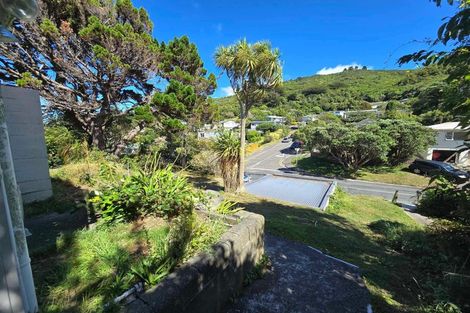 Photo of property in 132 Parkvale Road, Karori, Wellington, 6012