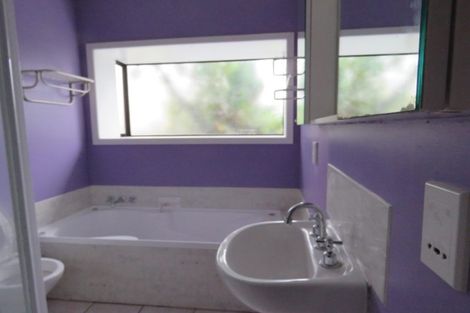 Photo of property in 146 Blenheim Road, Riccarton, Christchurch, 8041