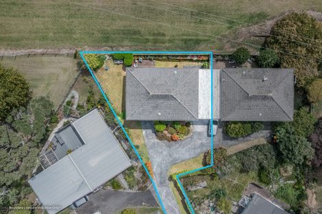 Photo of property in 1/15 Battle Place, Glenfield, Auckland, 0629