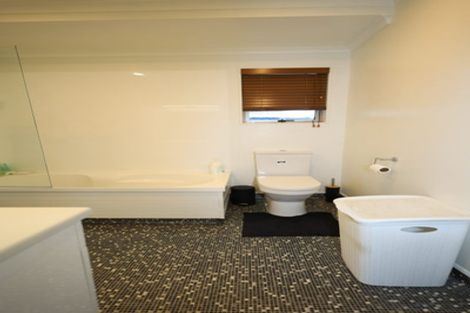 Photo of property in 114 Cambridge Road, Bethlehem, Tauranga, 3110