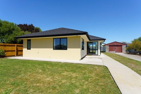 Photo of property in 4 Sandown Crescent, Aranui, Christchurch, 8061