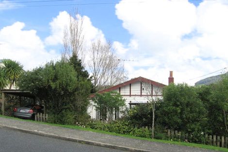Photo of property in 2 Charles Street, Te Kamo, Whangarei, 0112
