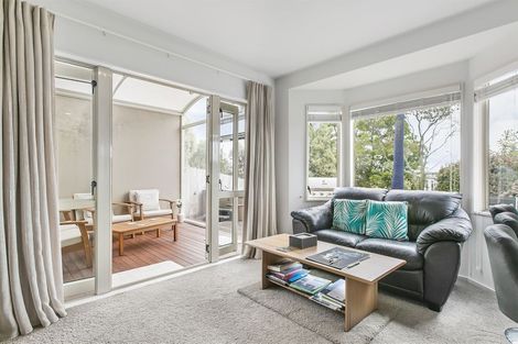 Photo of property in 3 Bluebird Crescent, Unsworth Heights, Auckland, 0632