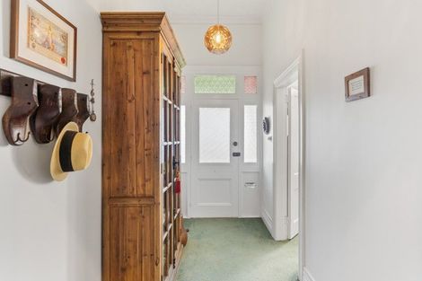 Photo of property in 12 Hurworth Place, College Estate, Whanganui, 4500