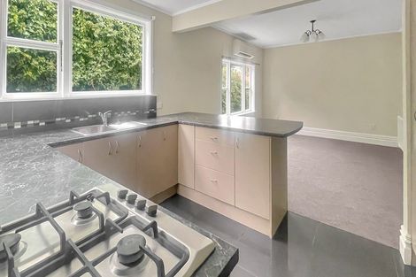 Photo of property in 108 The Parade, Island Bay, Wellington, 6023