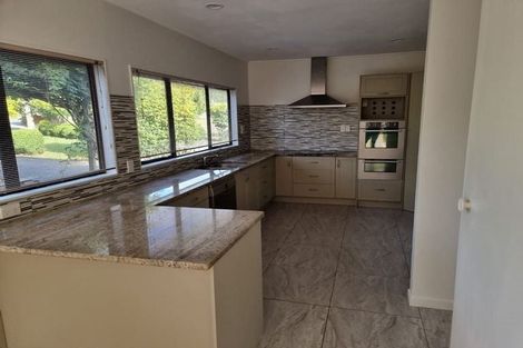 Photo of property in 466 Taupaki Road, Kumeu, 0892