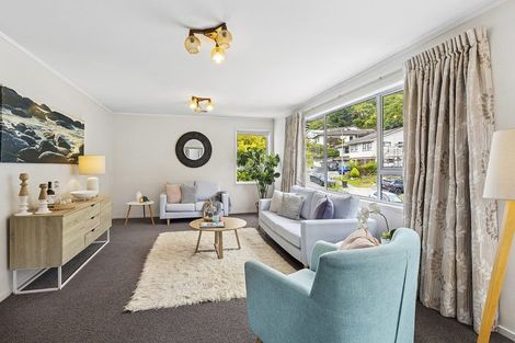 Photo of property in 15 Fyvie Avenue, Tawa, Wellington, 5028