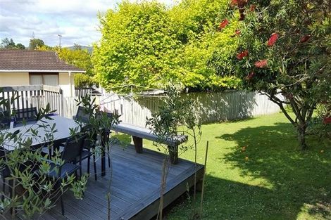 Photo of property in 3 Waari Avenue, Sunnyvale, Auckland, 0612