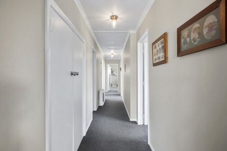 Photo of property in 20 Monteith Street, Halcombe, 4779