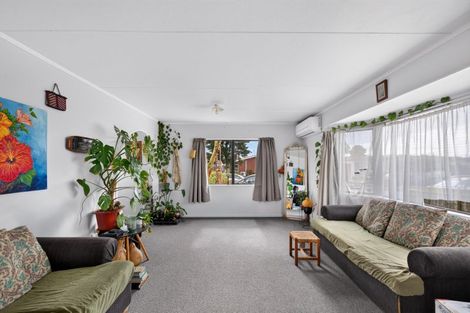 Photo of property in 28 Cranby Crescent, Onekawa, Napier, 4110