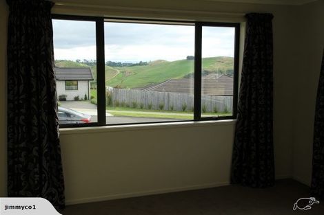 Photo of property in 302 Ballintoy Park Drive, Welcome Bay, Tauranga, 3175