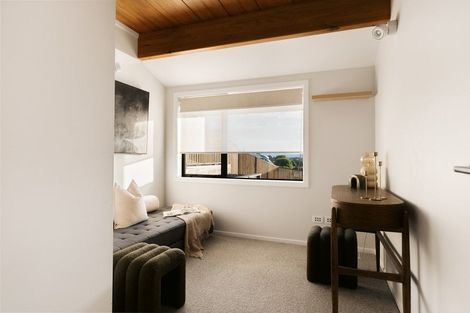 Photo of property in 2 Keam Way, Welcome Bay, Tauranga, 3112