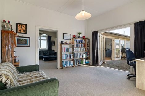 Photo of property in 101 Albert Road, Tokomaru, Palmerston North, 4474