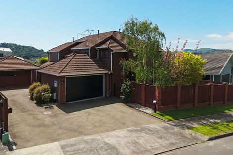 Photo of property in 2/42 Spyglass Lane, Whitby, Porirua, 5024