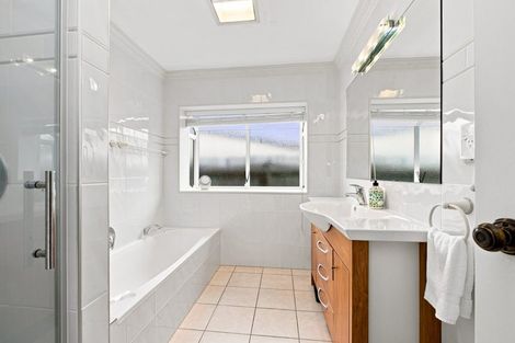 Photo of property in 12 Smiths Road, Matua, Tauranga, 3110
