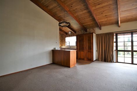 Photo of property in 12 Ashworth Street, Alexandra, 9320