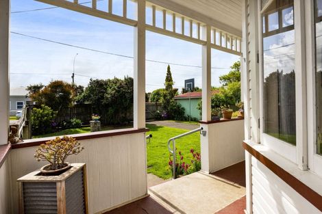 Photo of property in 10 Morrissey Street, Hawera, 4610
