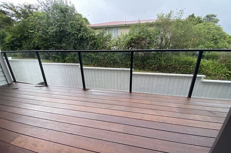 Photo of property in 32b Potter Avenue, Northcote, Auckland, 0627