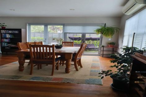 Photo of property in 3 Keating Rise, Northcross, Auckland, 0632