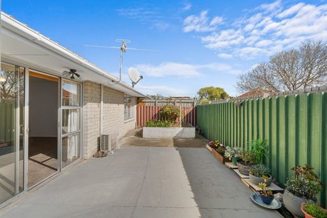 Photo of property in 2/674 Ferry Road, Woolston, Christchurch, 8023