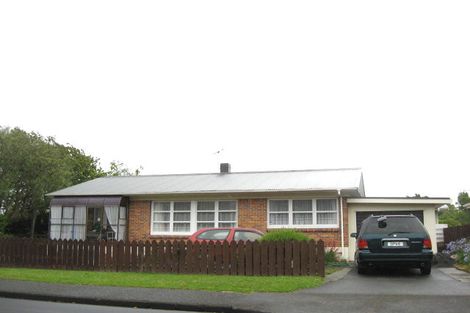 Photo of property in 1/2 Rosehill Drive, Rosehill, Papakura, 2113