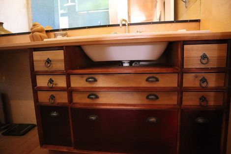 Photo of property in 24 Beacon Hill Road, Strathmore Park, Wellington, 6022