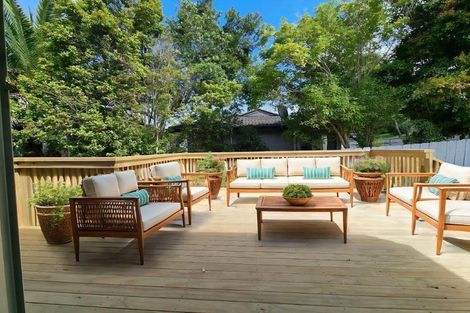 Photo of property in 216 Glamorgan Drive, Northcross, Auckland, 0630