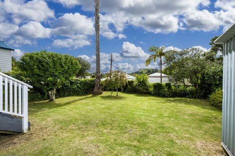 Photo of property in 18 William Bond Street, Stanley Point, Auckland, 0624