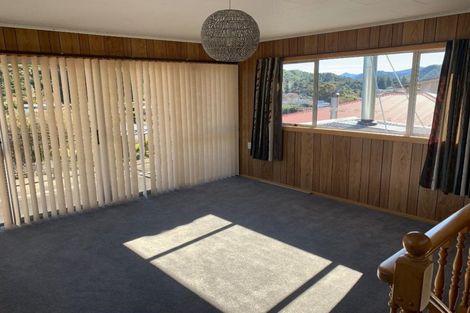 Photo of property in 43 Milton Terrace, Picton, 7220