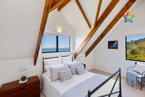 Photo of property in 49a Maungaraki Road, Korokoro, Lower Hutt, 5012