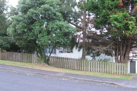 Photo of property in 6 Fitzherbert Avenue, West Harbour, Auckland, 0618