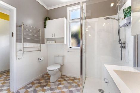 Photo of property in 4 Springhill Road, Mornington, Dunedin, 9011