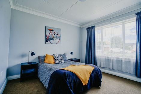 Photo of property in 18 Johnson Street, Milton, 9220