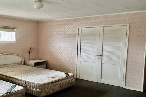 Photo of property in 190 Universal Drive, Henderson, Auckland, 0610