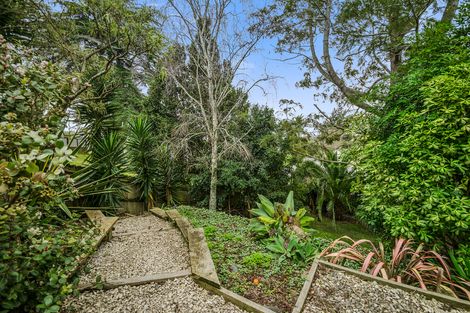 Photo of property in 20 Collingwood Road, Waiuku, 2123