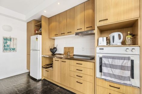 Photo of property in 2c/5 Charlotte Street, Eden Terrace, Auckland, 1021