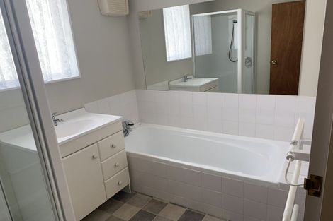 Photo of property in 158 Heretaunga Street, Palmerston North, 4414