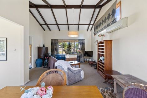 Photo of property in 9 Armstrong Grove, Hilltop, Taupo, 3330