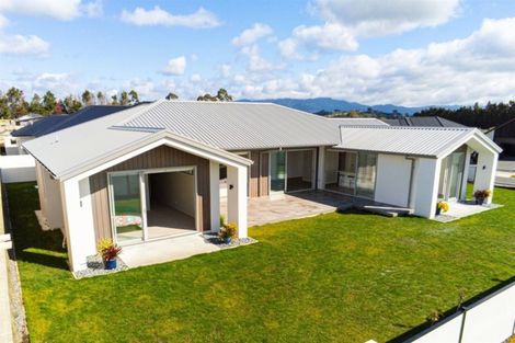 Photo of property in 1 Charlotte Drive, Omokoroa, 3114