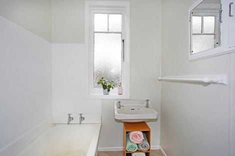 Photo of property in 159 Barber Road, Bombay, 2675