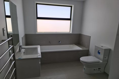 Photo of property in 11 Hinaki Street, Poike, Tauranga, 3112