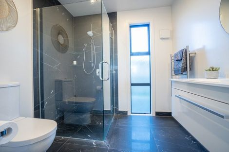 Photo of property in 3 Stratford Court, Fitzherbert, Palmerston North, 4410