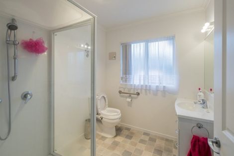 Photo of property in Rangeview Villas, 10/9 Fuller Close, Levin, 5510